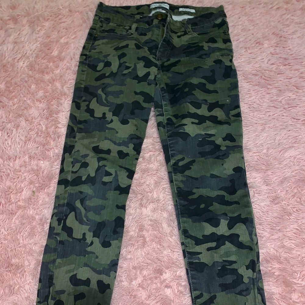 💙CAMO PANTS